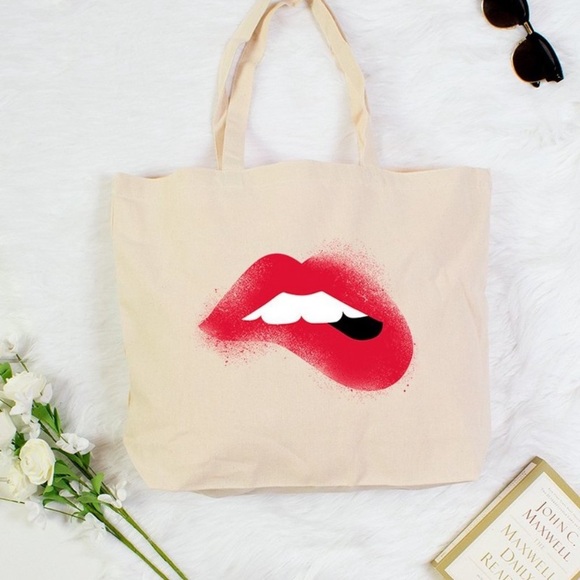 Handbags - 💋 BITING RED LUCIOUS LIPS 👄 NATURAL CANVAS TOTE